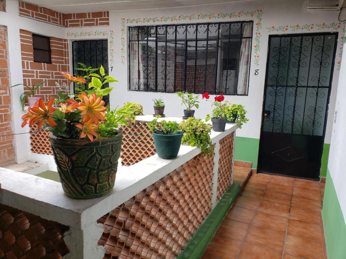 Hospedaje Don Isidro Tepoztlán Esterno foto